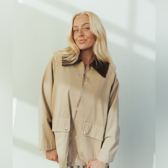 NWT BARN JACKET - Picture 3 of 9